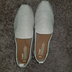 Tom's Tan Slip-ons